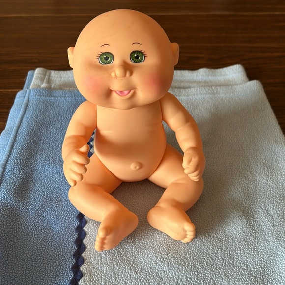 Cabbage patch newborn baby doll - Picture 1 of 6